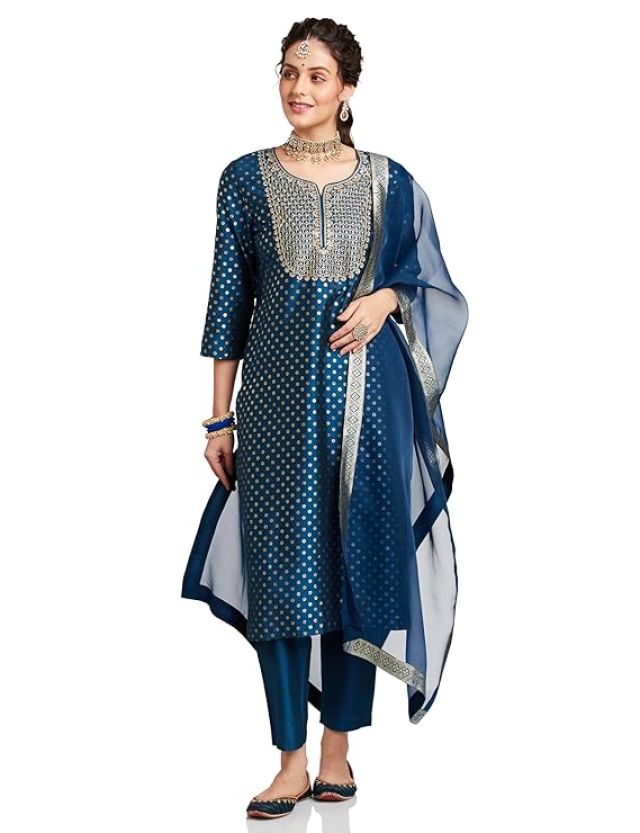 Myx Women's Embroidered Kurta Set with Organza Dupatta